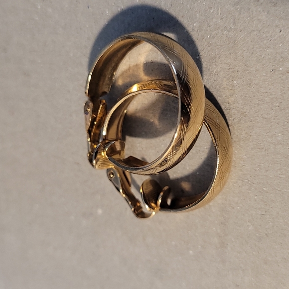 6 pairs. Clip on earrings - Picture 8 of 9